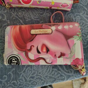 La Philipe Wallet Zip around - New with box